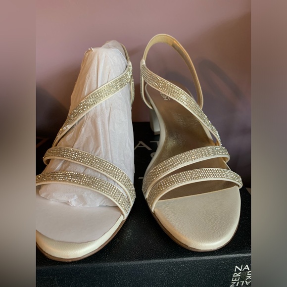 Naturalizer NWT Women's white Sandal Vanessa 2 size 9 New in Box sparkly 2024 - Picture 6 of 14